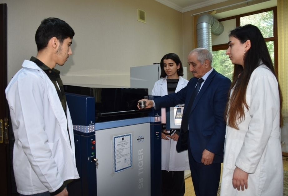BDU-nun tələbələri Geologiya və Geofizika İnstitutunda istehsalat təcrübəsinə başlayıblar