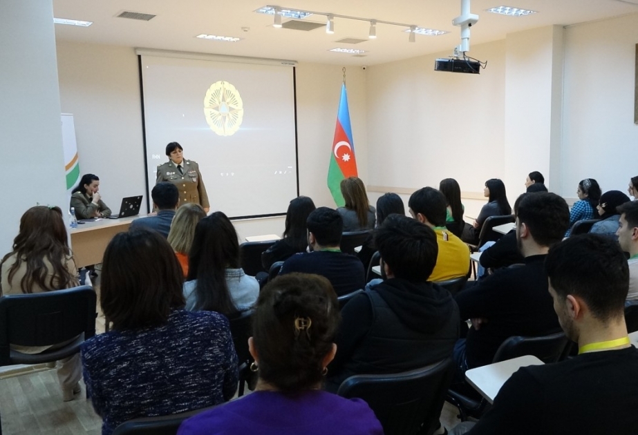 Binəqədi rayonundakı təlimdə fövqəladə hallar zamanı davranış qaydaları barədə məlumat verilib