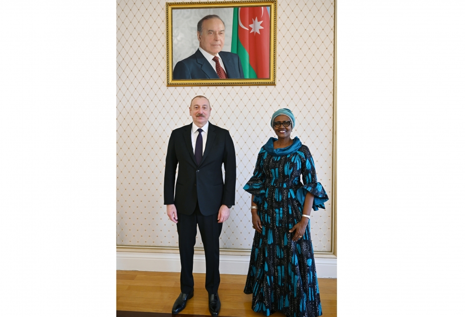 El Presidente de Azerbaiyán recibió a la Directora Ejecutiva del Programa Conjunto de las Naciones Unidas sobre el VIH/SIDA  ACTUALIZADO