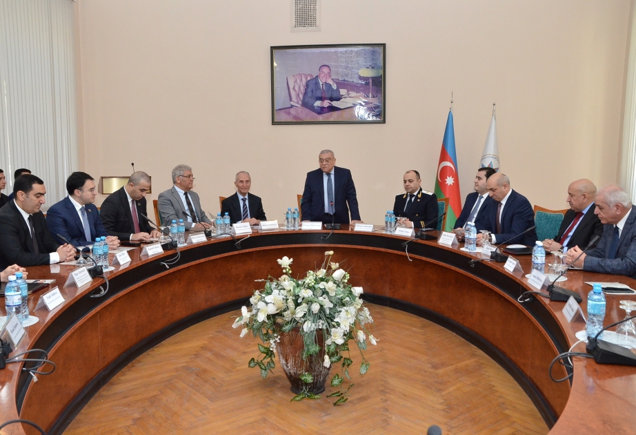 Ümummilli Lider Heydər Əliyev Azərbaycanda konstitusion-hüquqi islahatların banisidir –  konfrans