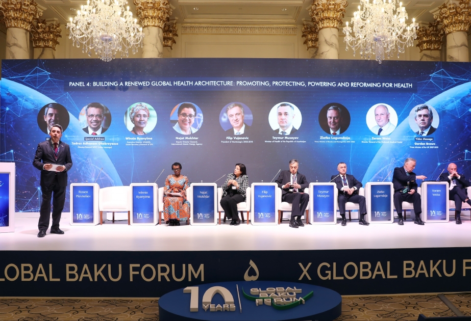 X Qlobal Bakı Forumunun ikinci günündə dörd panel iclasında müzakirələr aparılıb