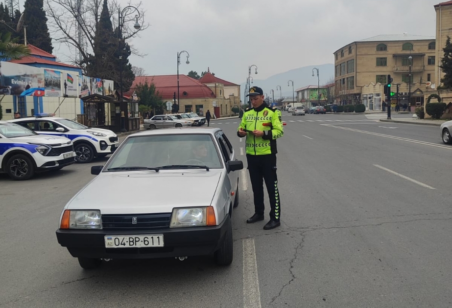 Balakəndə təhlükəsizlik kəmərindən istifadə etməyən sürücülər barədə protokol tərtib olunub
