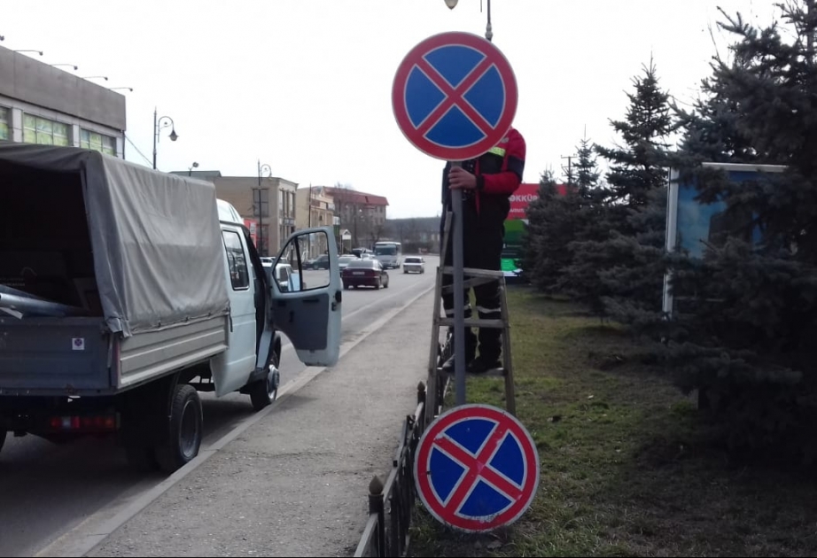 Regionlarda istismar müddəti keçmiş yol nişanları yeniləri ilə əvəzlənir