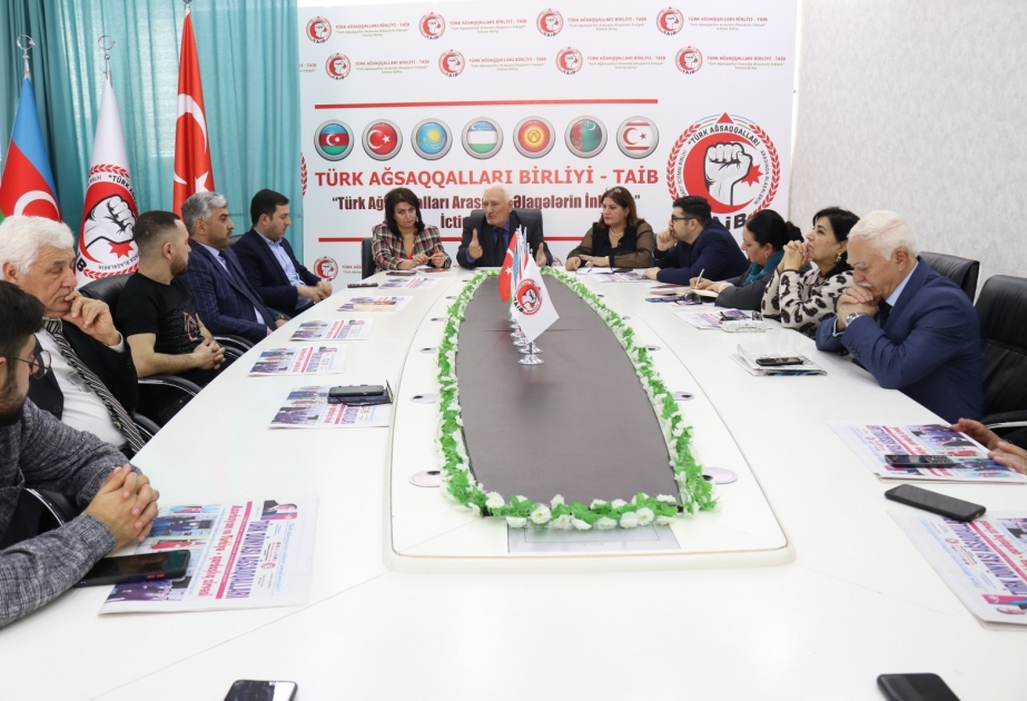 “Güney Azərbaycan Hərəkatında qadınların rolu” adlı dəyirmi masa təşkil edilib