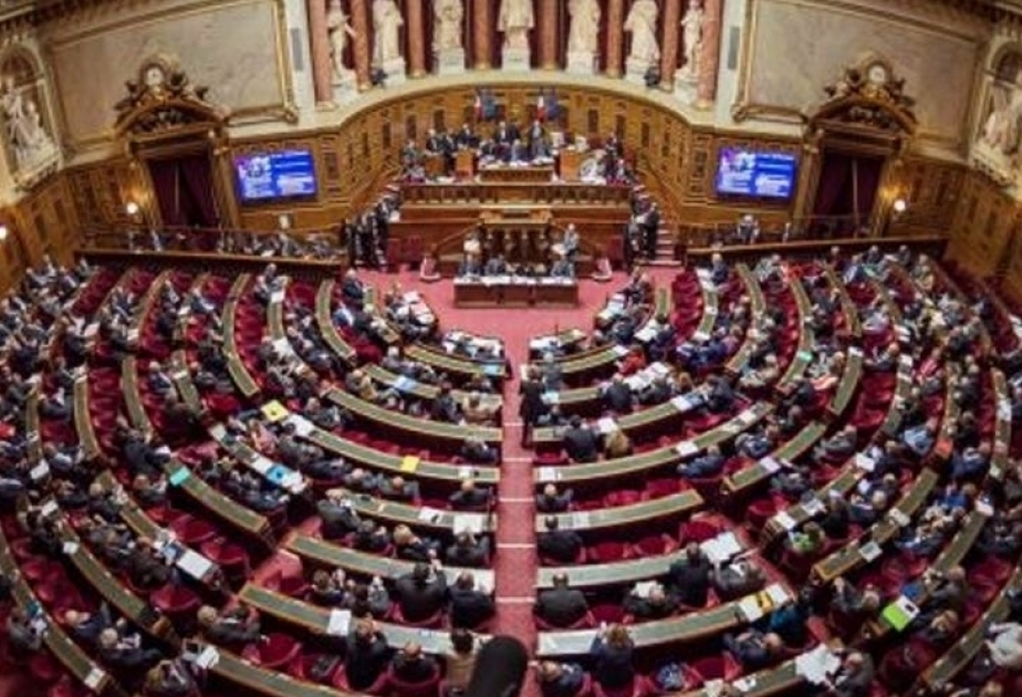300,000 protesters in Paris protest government pension reform plan, says trade union