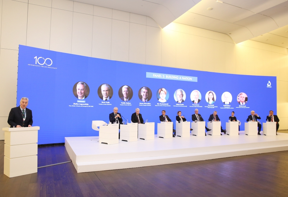 Bakı Forumu çərçivəsində “Millətin formalaşması” mövzusunda panel iclas təşkil olunub
