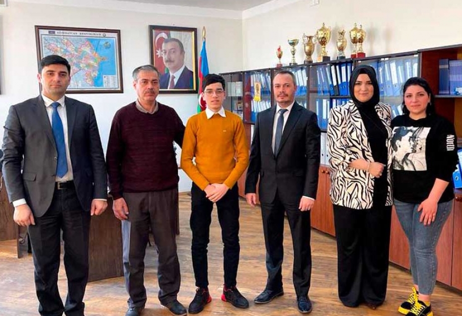 Müəllim olmaq istəyən dörd məktəblinin təhsil haqqı ödənəcək