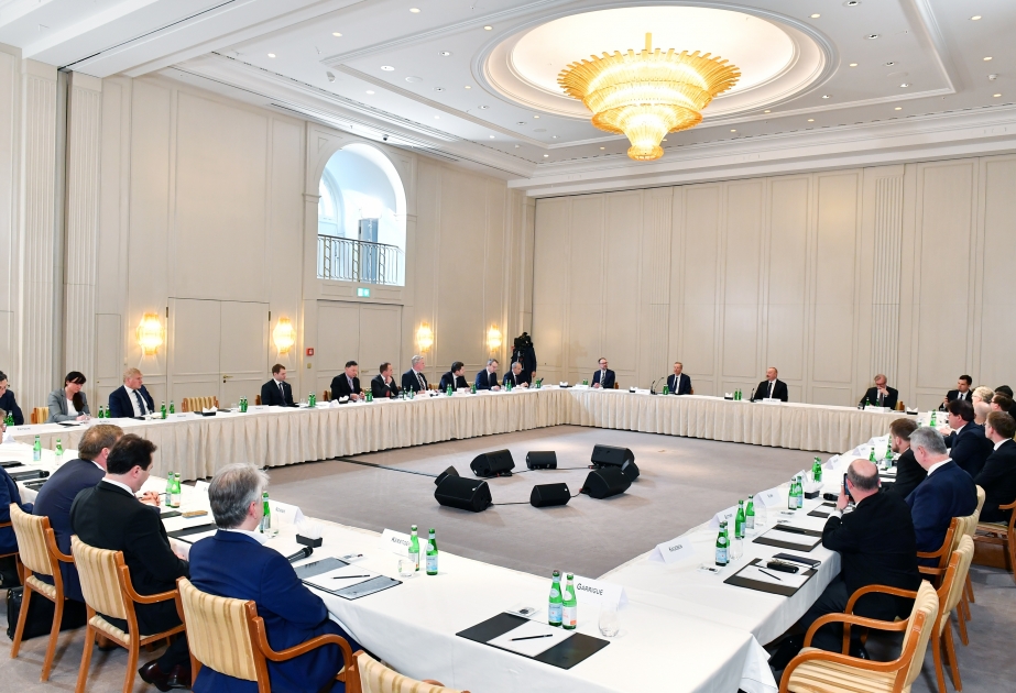 Состоялась встреча Президента Азербайджана Ильхама Алиева с руководителями ведущих компаний Германии  ОБНОВЛЕНО ВИДЕО