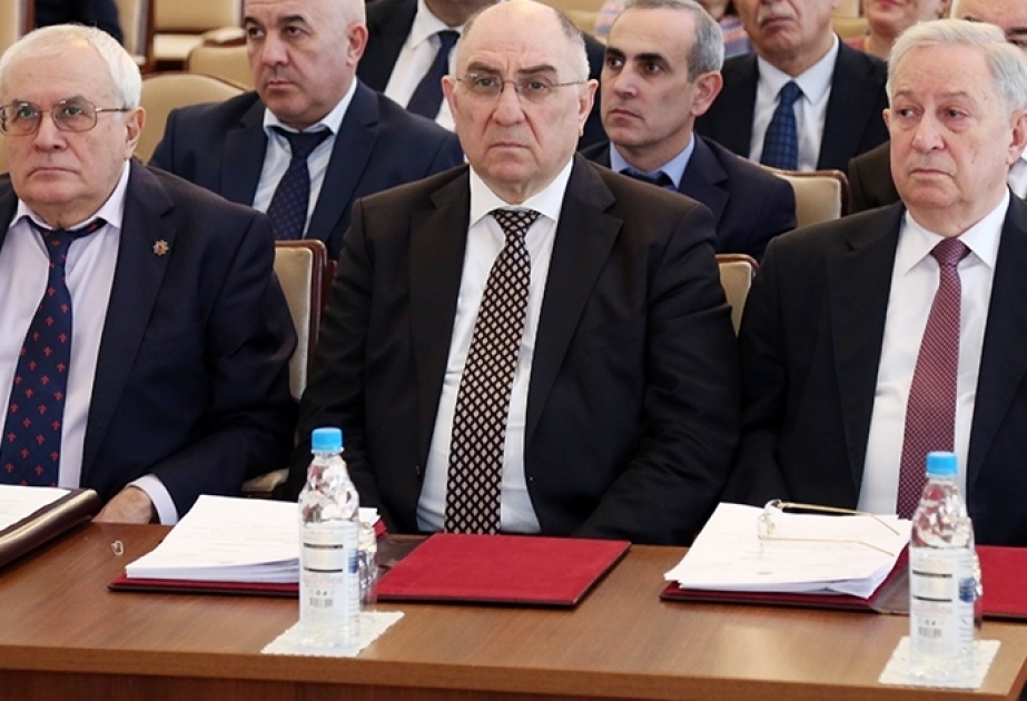 AMEA Rəyasət Heyətinin iclası keçirilib