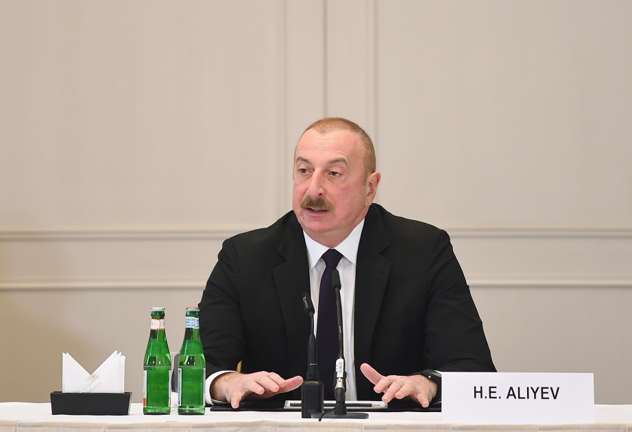 Präsident Ilham Aliyev: Wir haben sehr hart daran gearbeitet, Mittel aus Energieeinnahmen auf Verkehrsinfrastruktur auszurichten