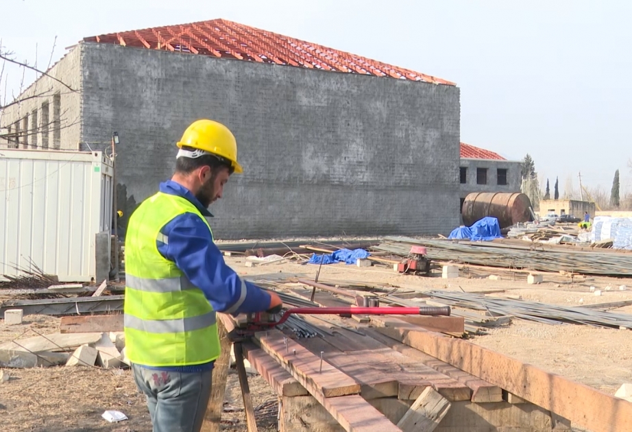 Beyləqanın Kəbirli kənd 1 nömrəli tam orta məktəbinin binası əsaslı təmir edilir
