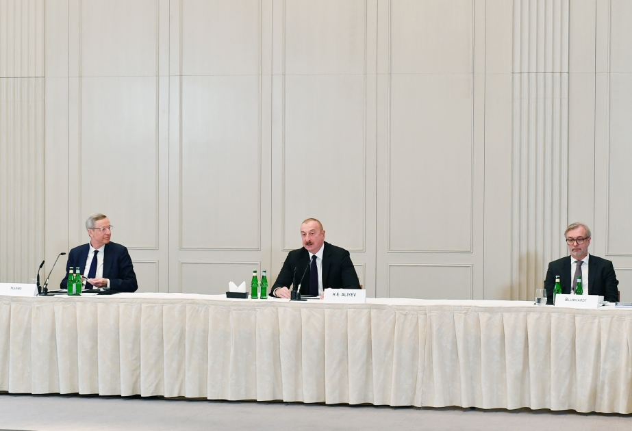 Presidente: "Durante los últimos 20 años, la economía de Azerbaiyán ha crecido más de tres veces y esto puede considerarse un récord mundial"