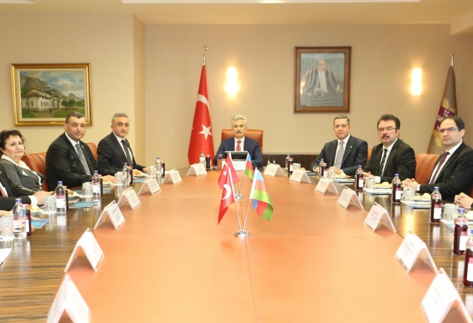 Azərbaycan və Türkiyənin məhkəmə-hüquq və vəkillik sahəsindəki təcrübəsi müzakirə olunub