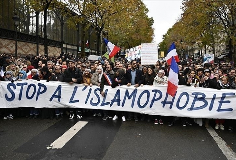 L’islamophobie pousse les Français de confession musulmane à chercher du travail à l'étranger