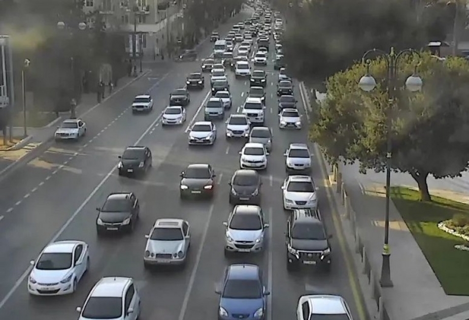 Bakıda hazırda sıxlıq müşahidə edilən yollar