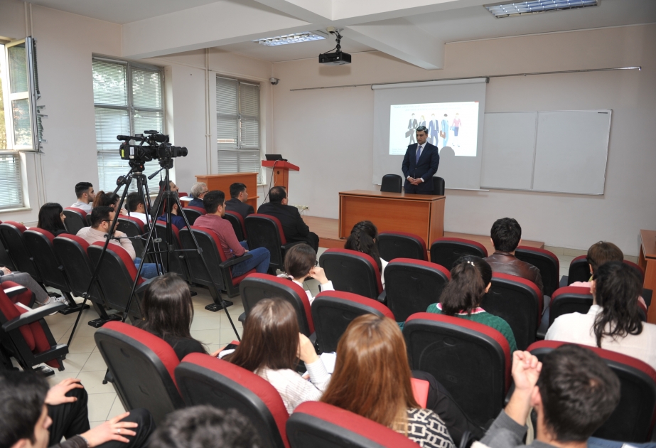 Hesablama Palatasının əməkdaşları Bakı Mühəndislik Universitetinin tələbələri üçün təlimlərə başlayıb