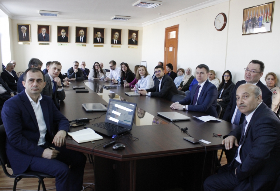 Moskvalı qonaqlar Coğrafiya İnstitutunda olublar