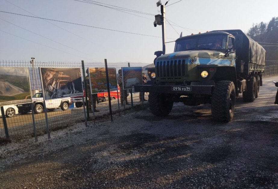 Lachin-Khankendi road: 9 more vehicles of Russian peacekeepers moved freely through protest area