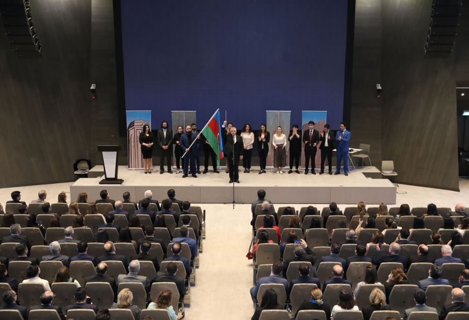 Ulu Öndərin 100 illik yubileyi münasibətilə “Qurtuluş” tamaşası nümayiş olunub