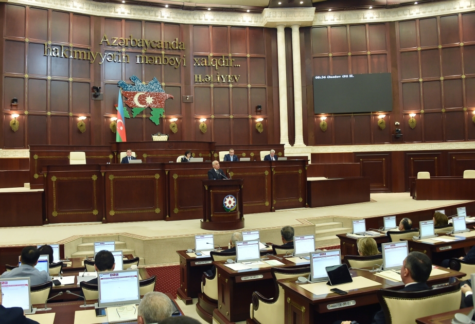 Əli Əsədov: Cari ilin sonuna qədər laçınlıların birinci qrupunun rayonda yerləşdirilməsi planlaşdırılır