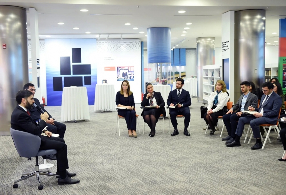 SOCAR-ın prezidenti Gənc İstedadlar Proqramına seçilmiş gənclərlə görüşüb