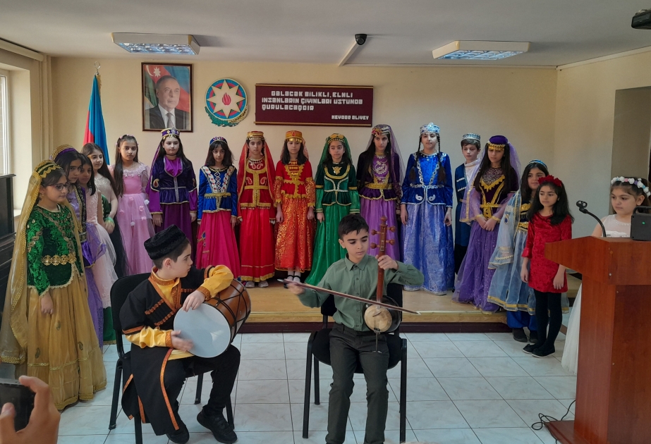 Liseydə “Yurdumuza yaz gəlir...” adlı ədəbi-bədii kompozisiya təşkil olunub