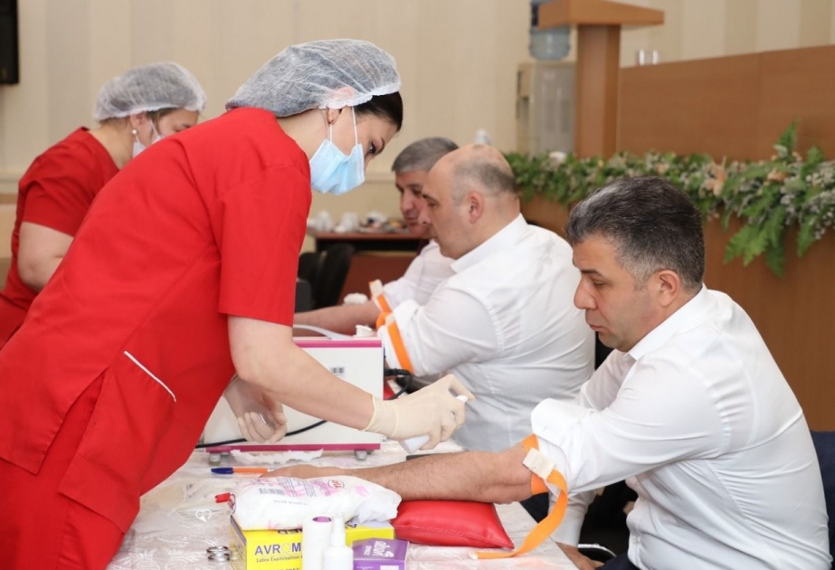 SOCAR “Azəriqaz” İB-də könüllü qanvermə aksiyası keçirilib