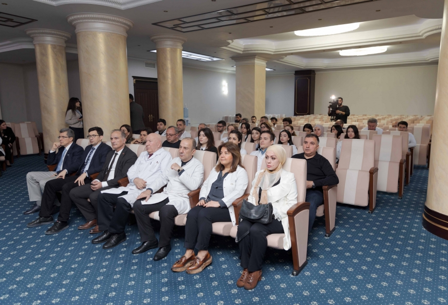 Врачам Азербайджанского медицинского университета, добровольно работающим в районе землетрясения в Турции, вручены почетные грамоты