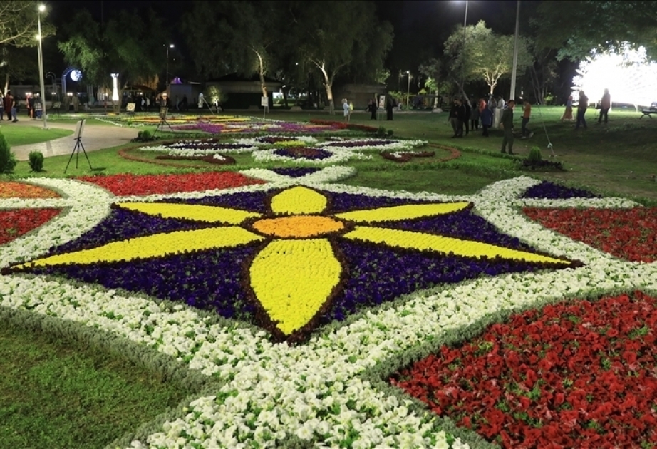 افتتاح مهرجان بغداد للزهور على أرض متنزه الزوراء ببغداد