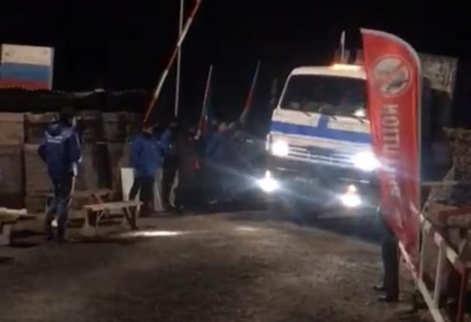 Sülhməramlıların 3 təminat avtomobili Laçına gedib