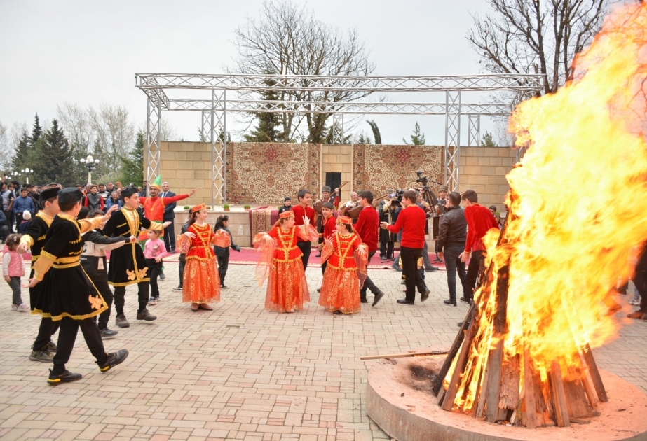 Şamaxı şəhəri Novruz atributları ilə bəzədilib VİDEO