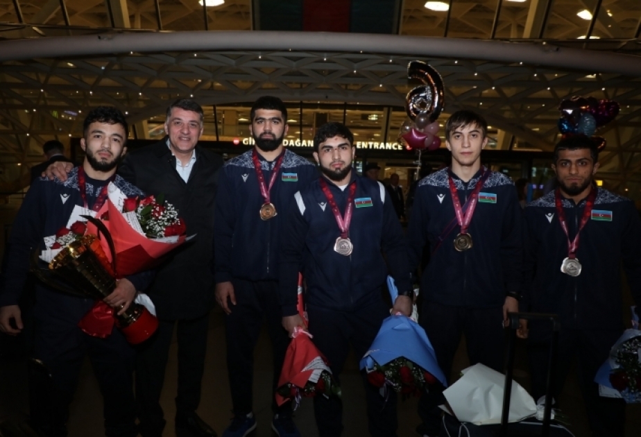 U-23 Avropa çempionatında iştirak edən güləşçilərimiz Vətənə qayıdıblar