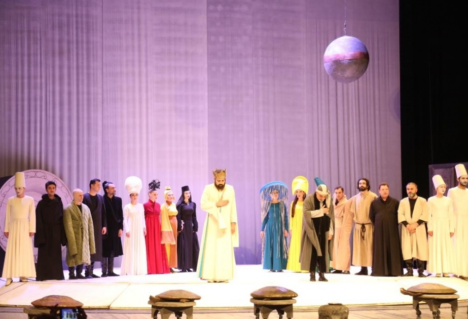 Akademik Rus Dram Teatrının kollektivi Gəncədə çıxış edib