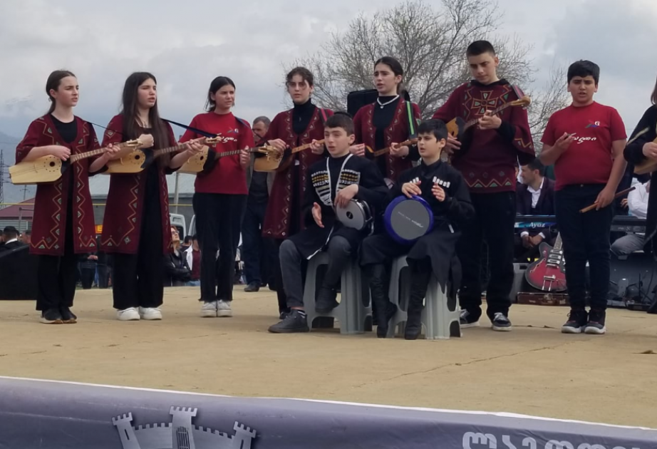 Uzun fasilədən sonra Gürcüstanın Qabal kəndində Novruz bayramı qeyd olunub