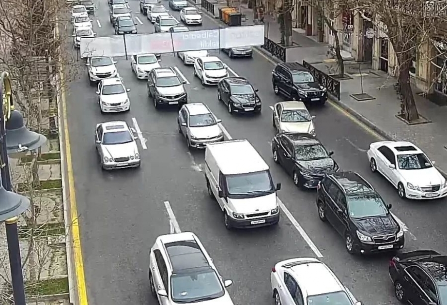 Bakıda hazırda sıxlıq müşahidə edilən yollar