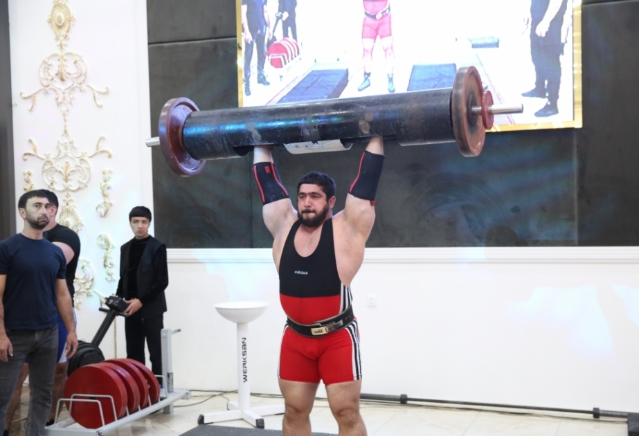 Stronqmen və “strict curl” üzrə Azərbaycan çempionatlarının qalibləri bəlli olub