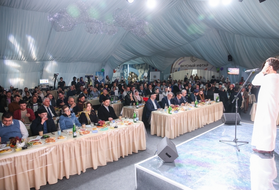 La Vicepresidenta de la Fundación Heydar Aliyev ofreció la cena iftar en Moscú