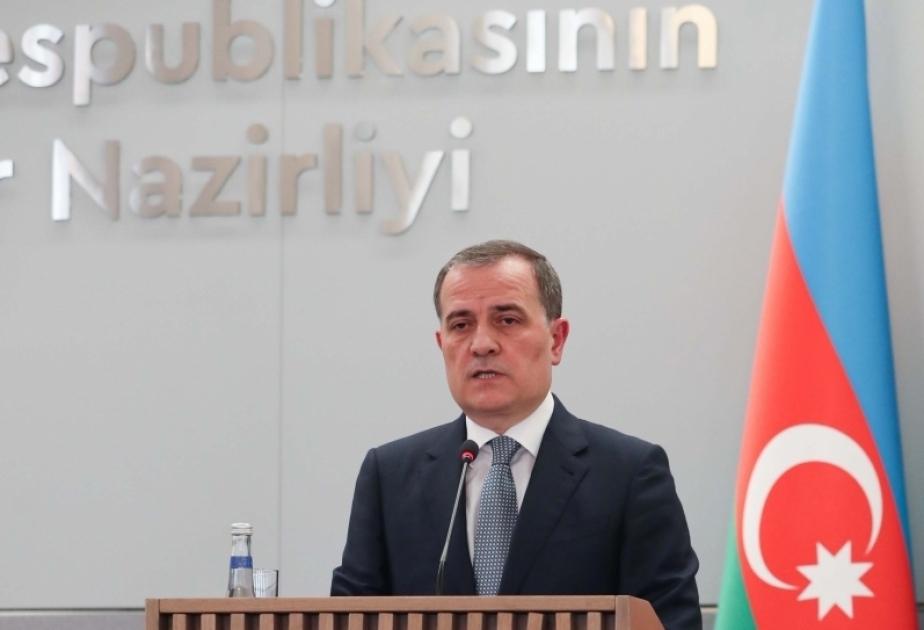 El Titular de Exteriores de Azerbaiyán partió para una visita oficial a Israel y Palestina