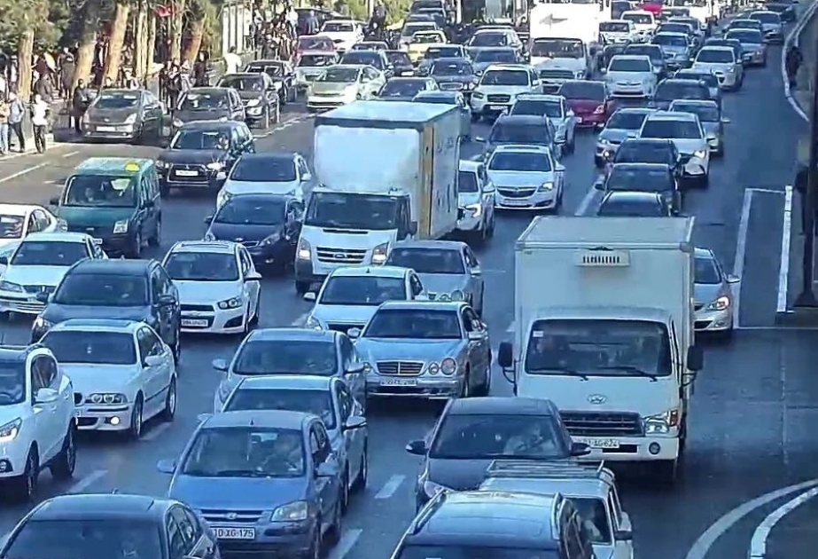 Bakıda hazırda sıxlıq müşahidə edilən yollar
