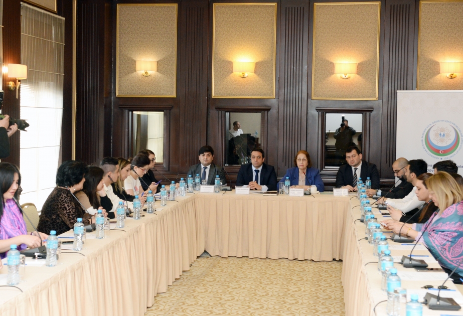 Media nümayəndələri insan alveri ilə mübarizə mövzusunda maarifləndirilib