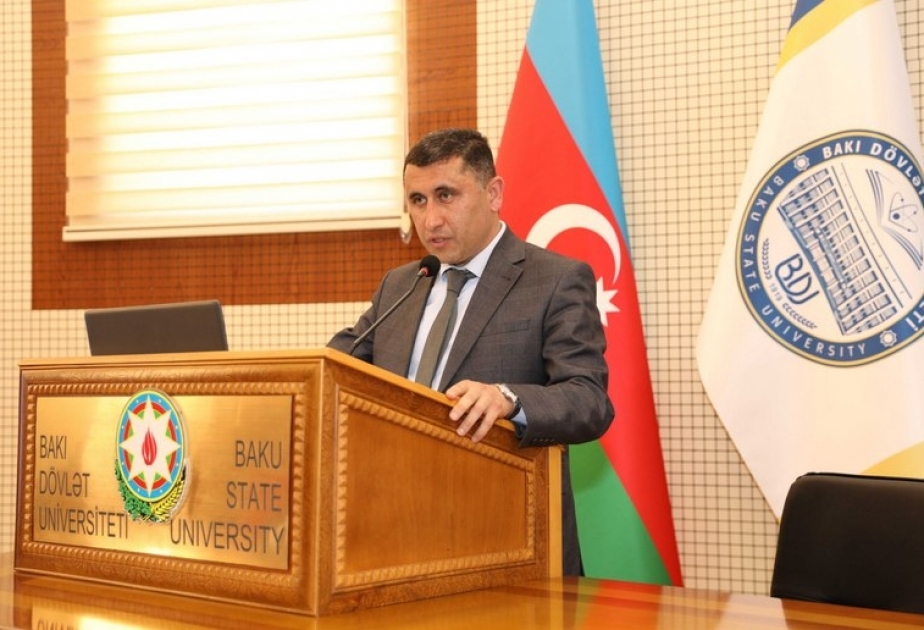 Koronavirusa qarşı vaksin hazırlayan azərbaycanlı alim BDU-da elmi seminar keçirib