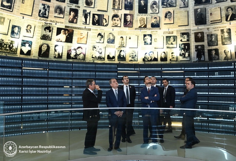 Azerbaijani FM visits Yad Vashem memorial complex