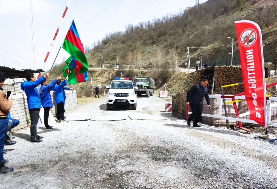 Convoy of Russian peacekeepers proceeds unhindered through protest area