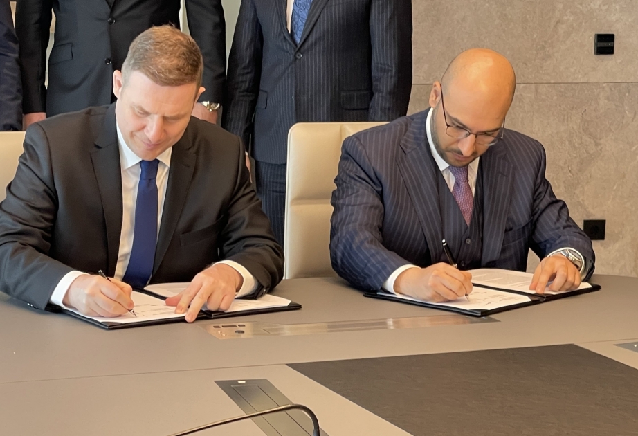 Se firma un acuerdo entre la Empresa de Inversiones de Azerbaiyán y la empresa húngara