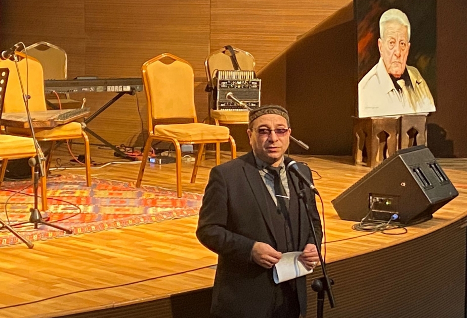 Görkəmli xanəndə Əlibaba Məmmədovun xatirəsi anılıb