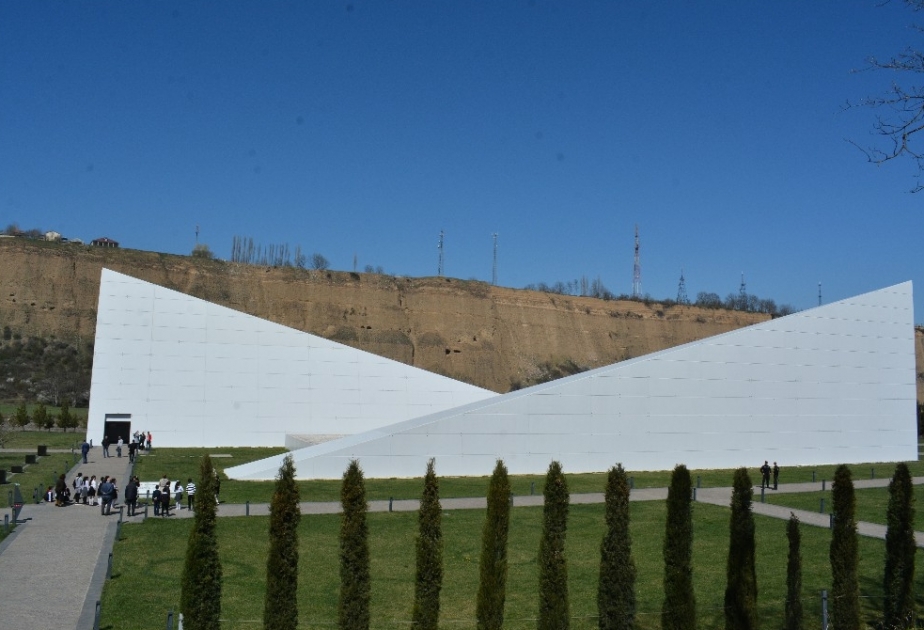 Quba Soyqırımı Memorial Kompleksi həmvətənlərimiz tərəfindən ziyarət olunur