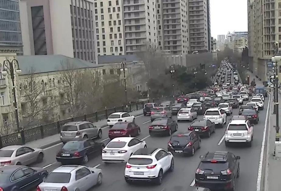 Bakıda hazırda sıxlıq müşahidə edilən yollar
