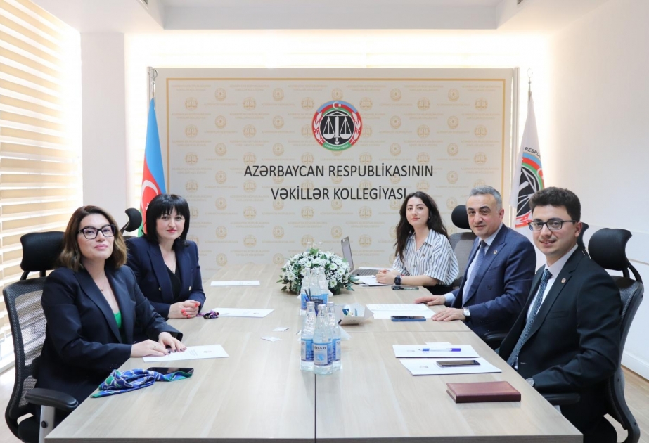 Amerika Hüquq Məktəbi ilə Vəkillər Kollegiyası arasında anlaşma memorandumu imzalanıb