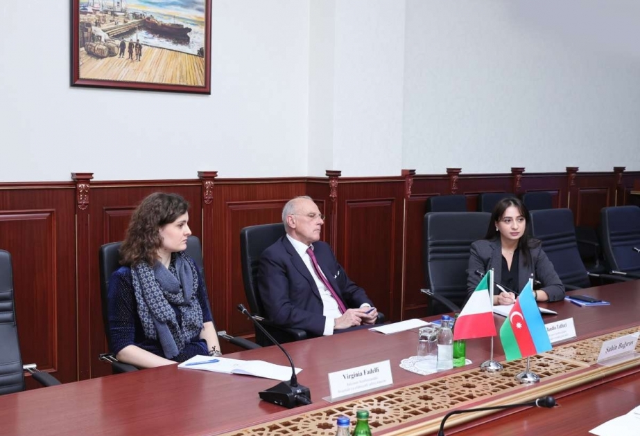 Las autoridades aduaneras de Azerbaiyán e Italia discuten la cooperación bilateral