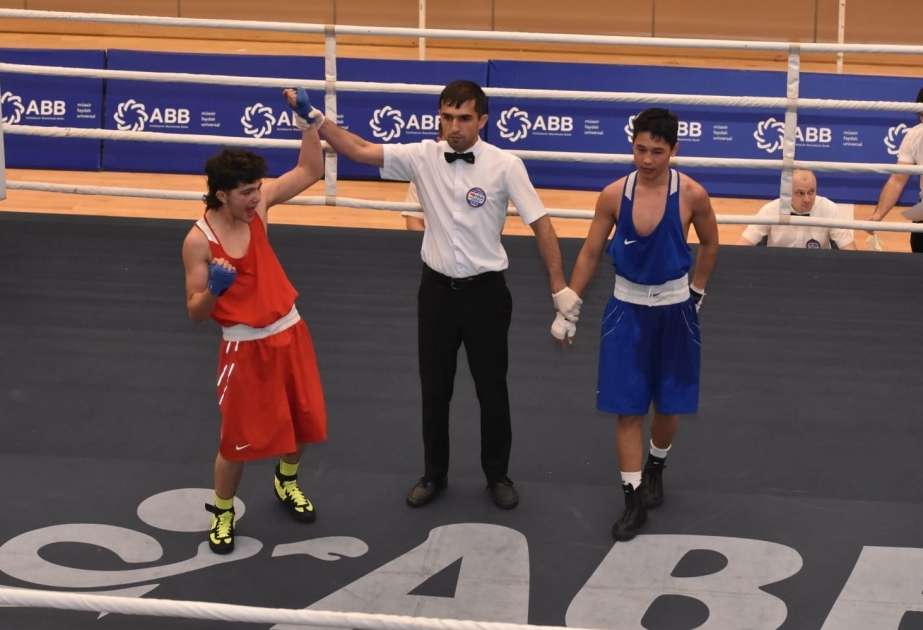 Otros dos boxeadores azerbaiyanos alcanzan la final del torneo internacional